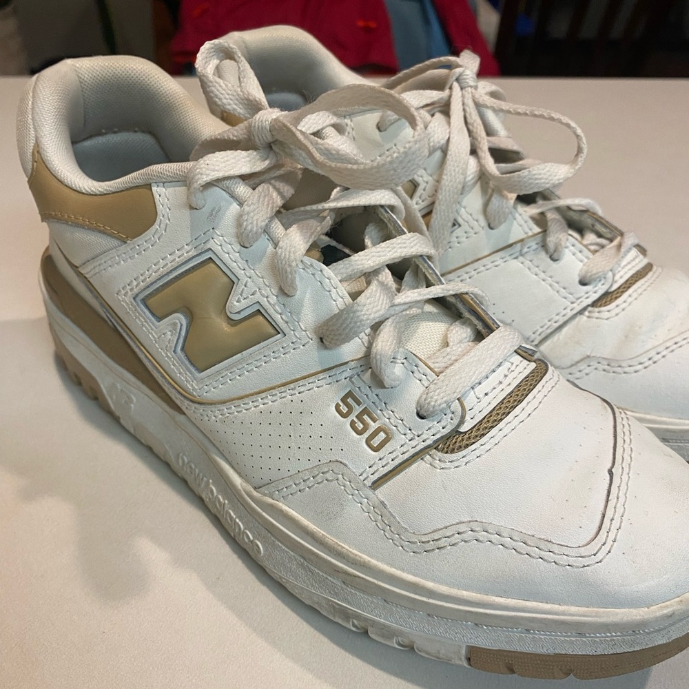 NEW BALANCE 550 White License Colorway Sneakers Retro Dad 90s Womens 8 Mens 6.5 - Picture 2 of 15